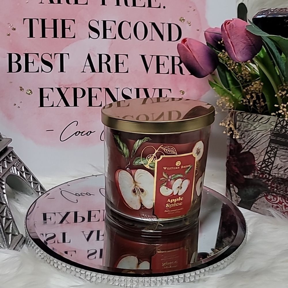Western Brook APPLE SPICE  Scented Candle 13.5 OZ - 383 G